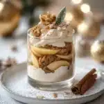 Spekulatius Bratapfel Dessert im Glas – Das perfekte Winterdessert First Image First Image