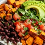 Süßkartoffel Burrito Bowl – gesund, sättigend und voller Geschmack First Image First Image