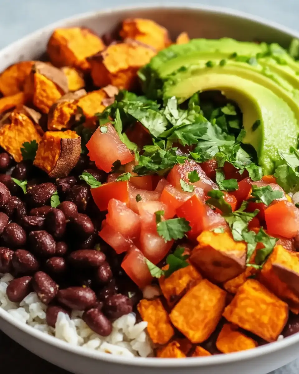 Süßkartoffel Burrito Bowl – gesund, sättigend und voller Geschmack First Image First Image