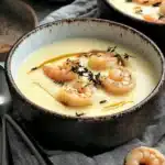 Topinambur-Kartoffel-Cremesuppe mit Garnelen First Image
