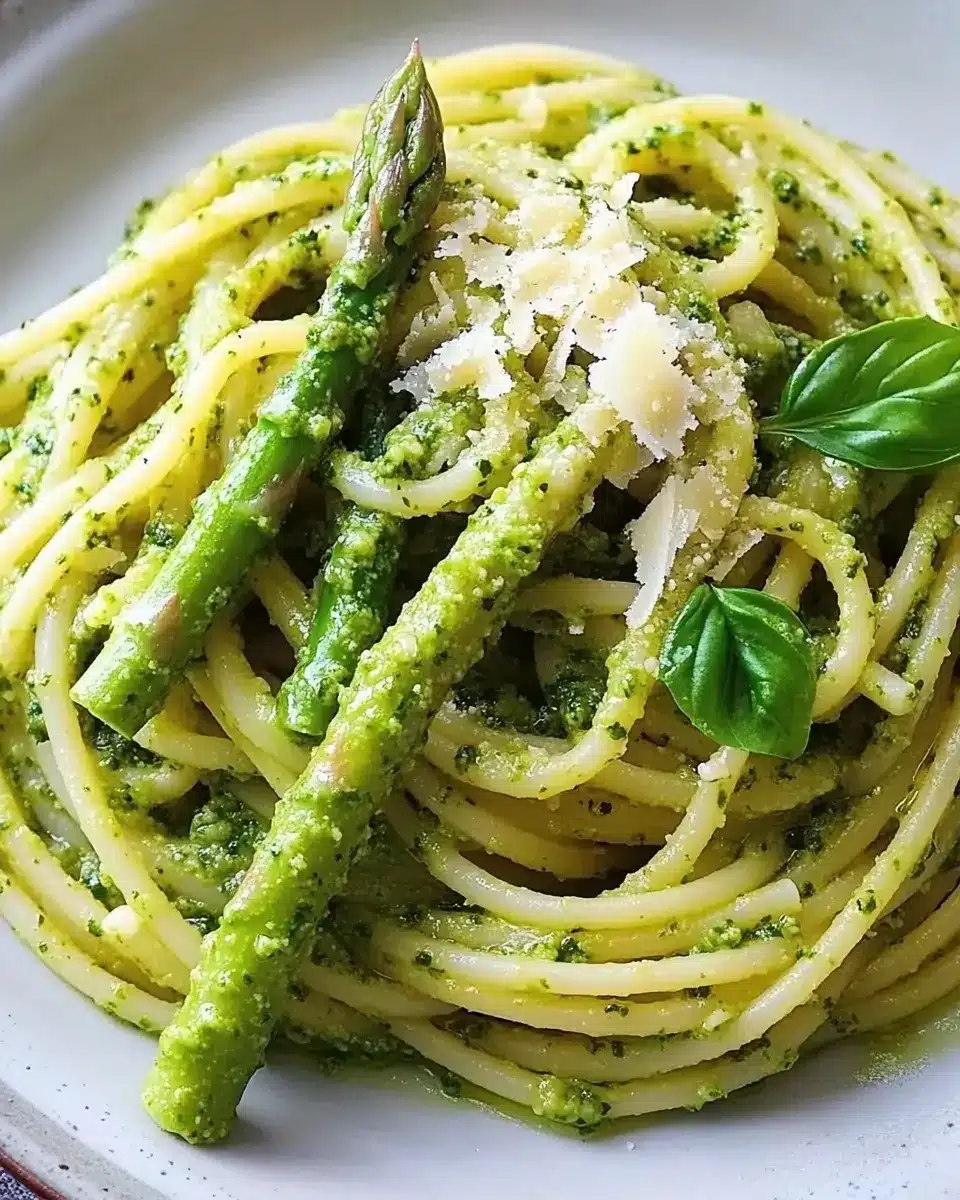 Spaghetti mit Spargel und Bärlauchpesto First Image